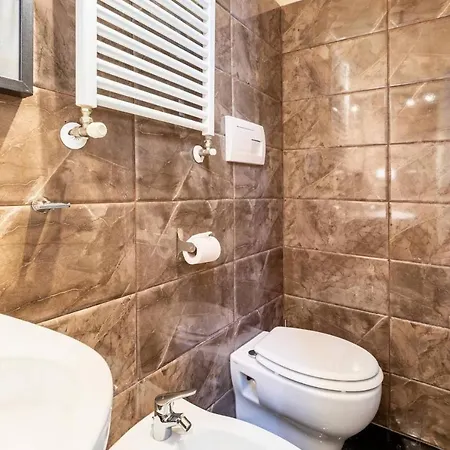 Domus Flaminia With Jacuzzi דירה *